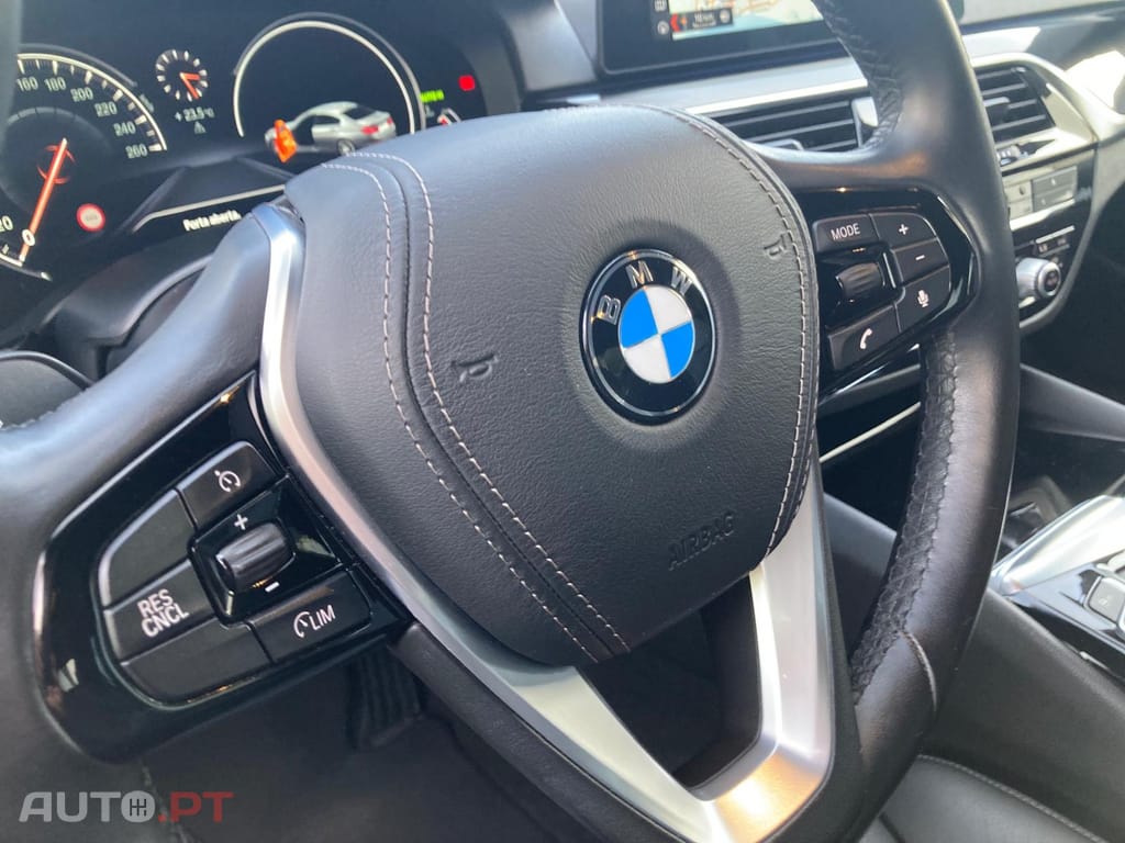 BMW 520 DA LINE LUXURY