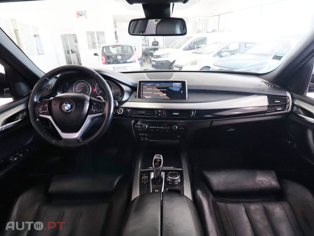 BMW X5 25 d sDrive Comfort 7L