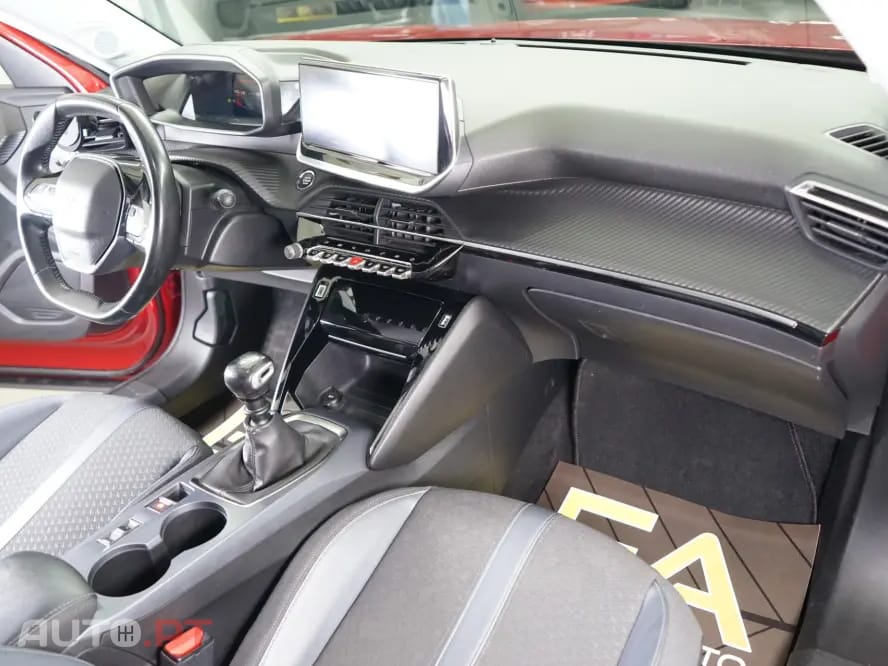 Peugeot 2008 1.2 PureTech Allure Pack