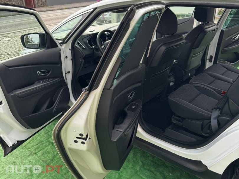 Renault Grand Scénic BLUE dCi 150 Deluxe-Pack LIMITED