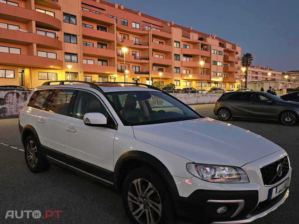 Volvo XC70 2.0 D4 181cv