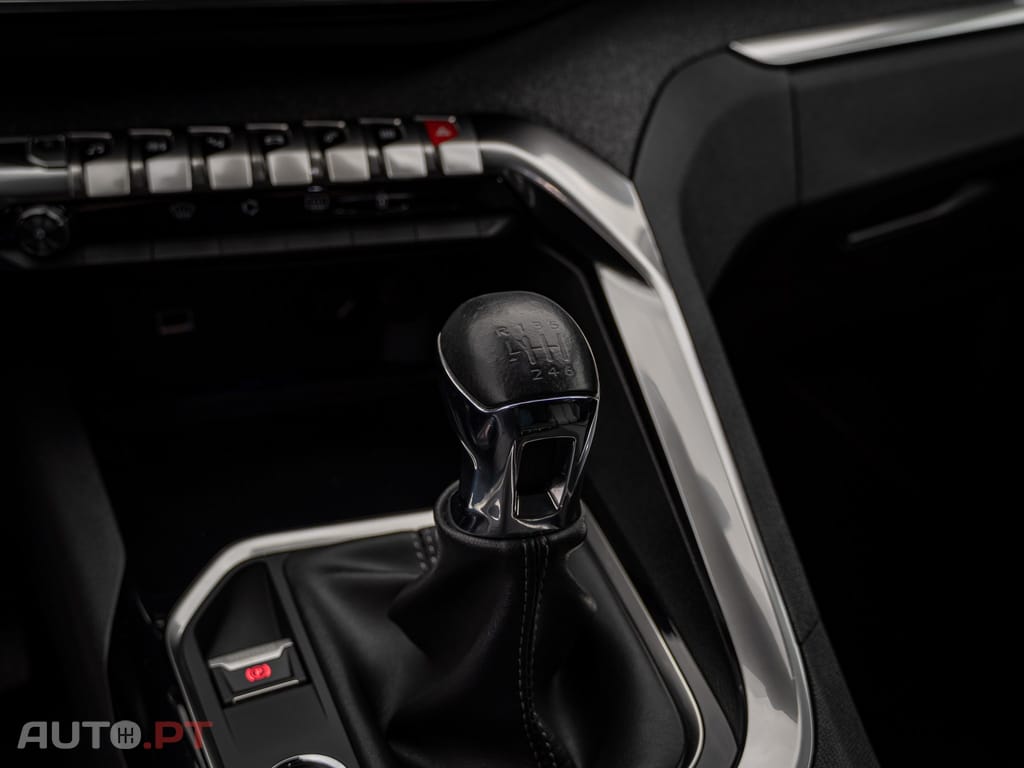 Peugeot 3008 1.5 BlueHDi Allure