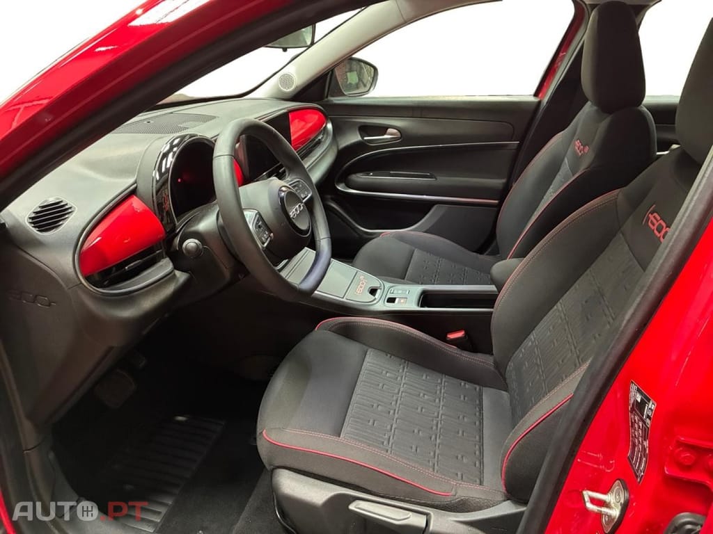 Fiat 600e 54 kWh RED