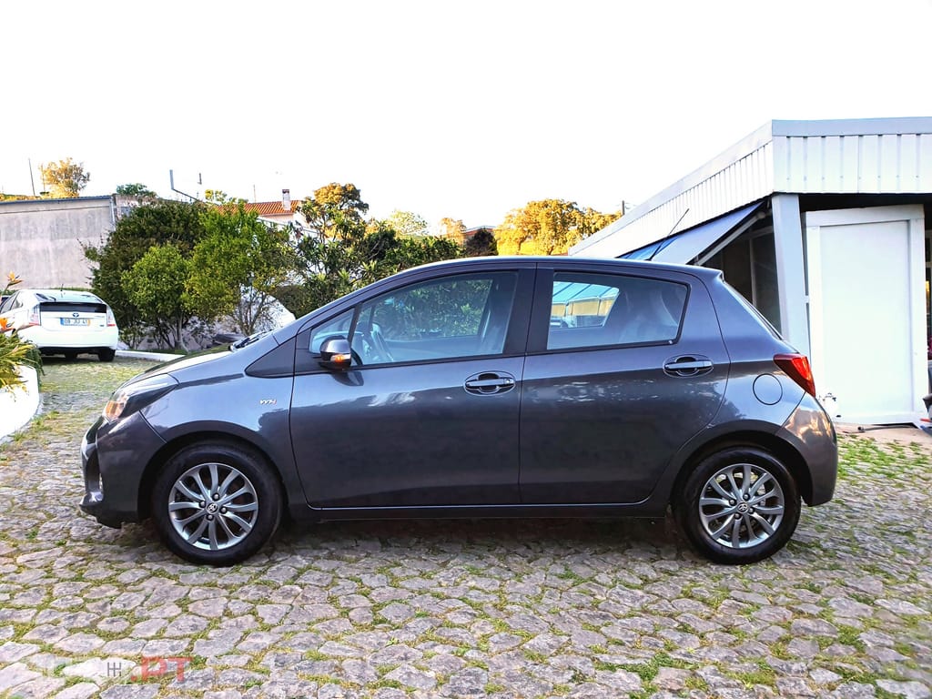 Toyota Yaris 1.0 VVT-i Comfort+Pack Style+Pack Techno+Navi