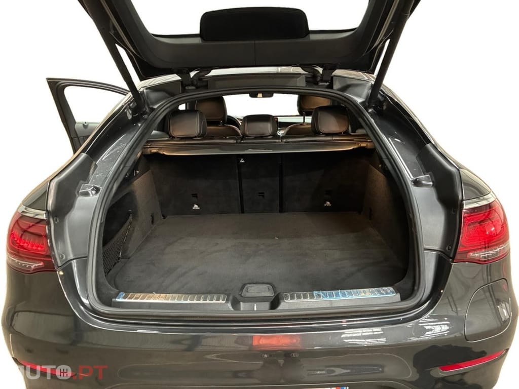 Mercedes-Benz GLC 300 e 4Matic 9G-Tronic AMG Line