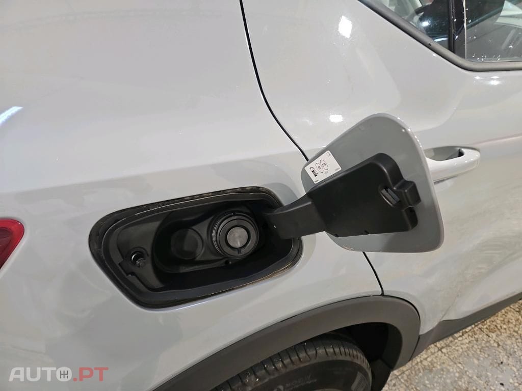 Volvo XC40 2.0 B3 Essential