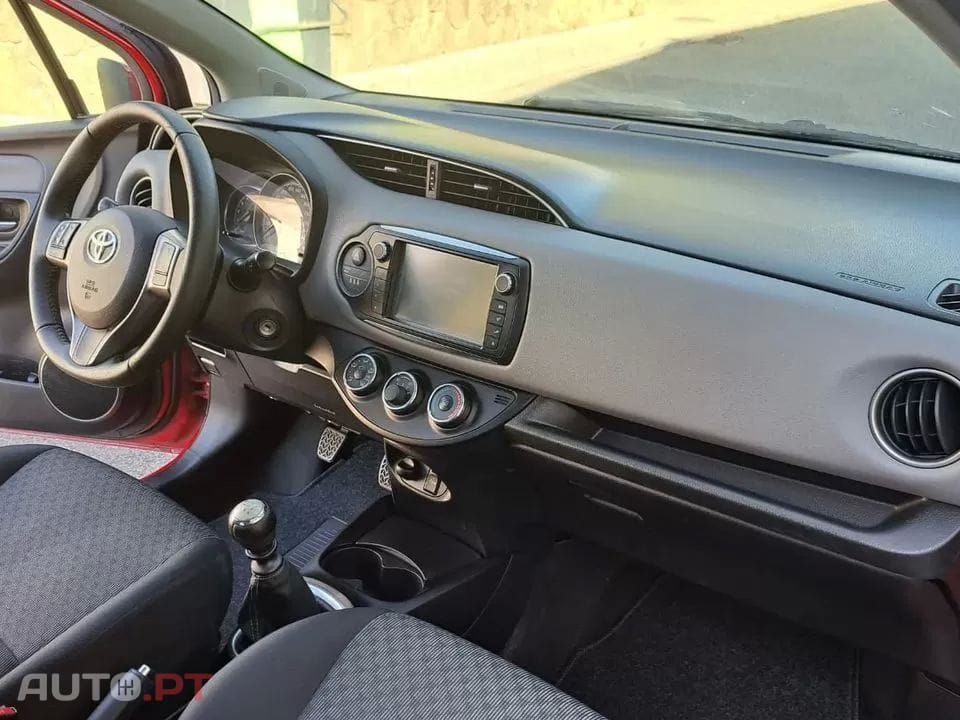 Toyota Yaris 1.4 D-4D Comfort 99g