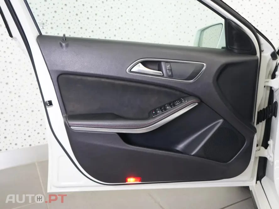 Mercedes-Benz A 180 d AMG Line Aut.