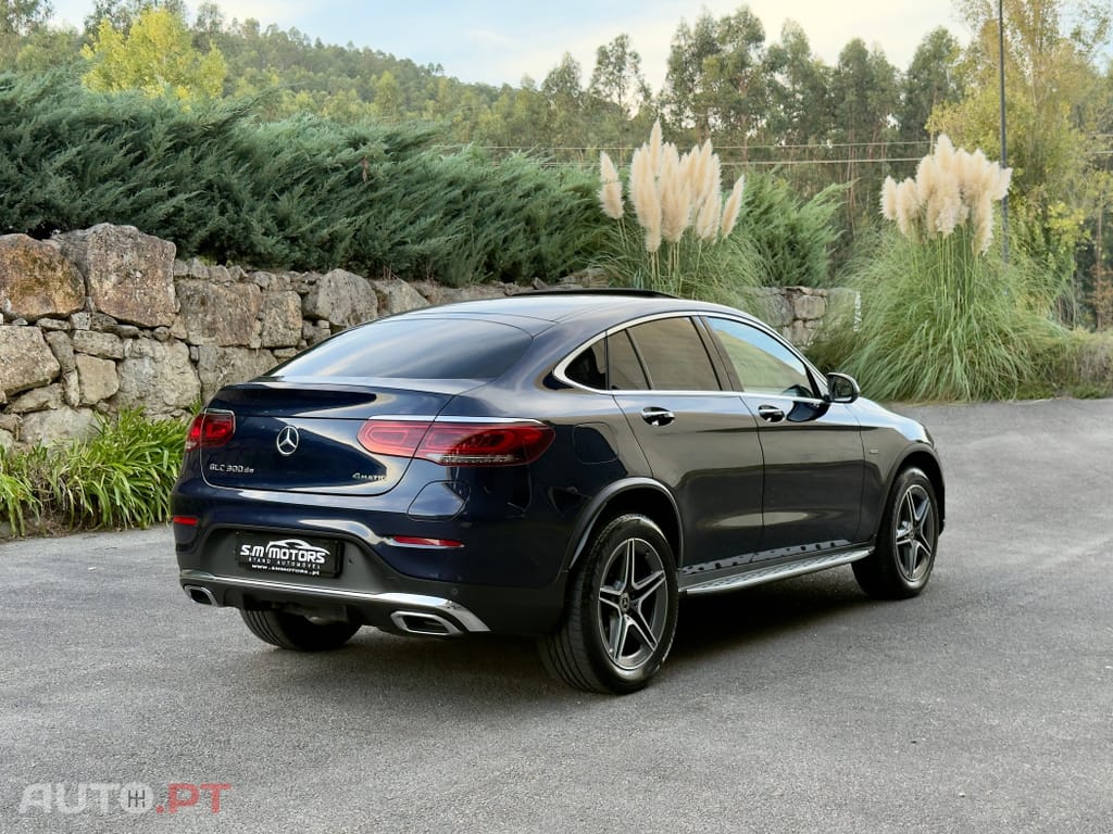 Mercedes-Benz GLC 300 de Coupe 4Matic 9G-TRONIC AMG Line