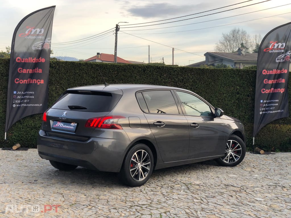 Peugeot 308 1.2 PureTech Business Line