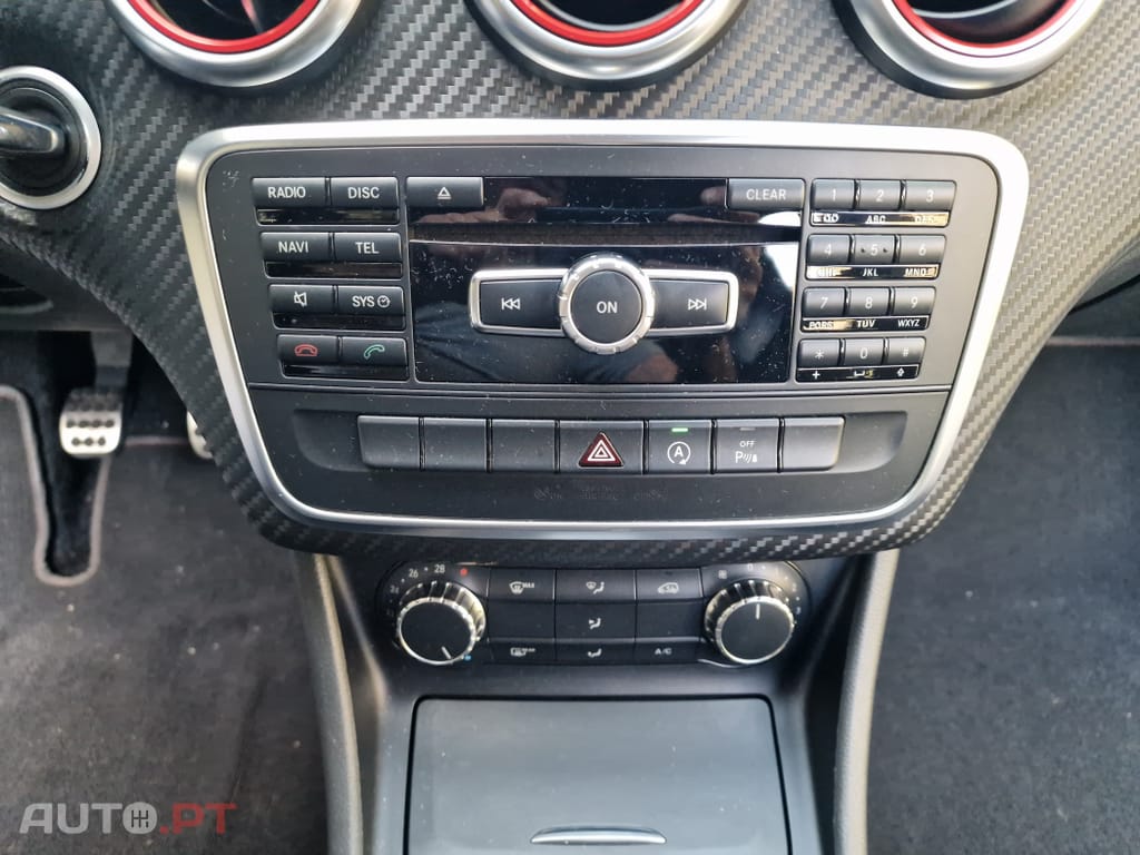 Mercedes-Benz A 180 d AMG Line