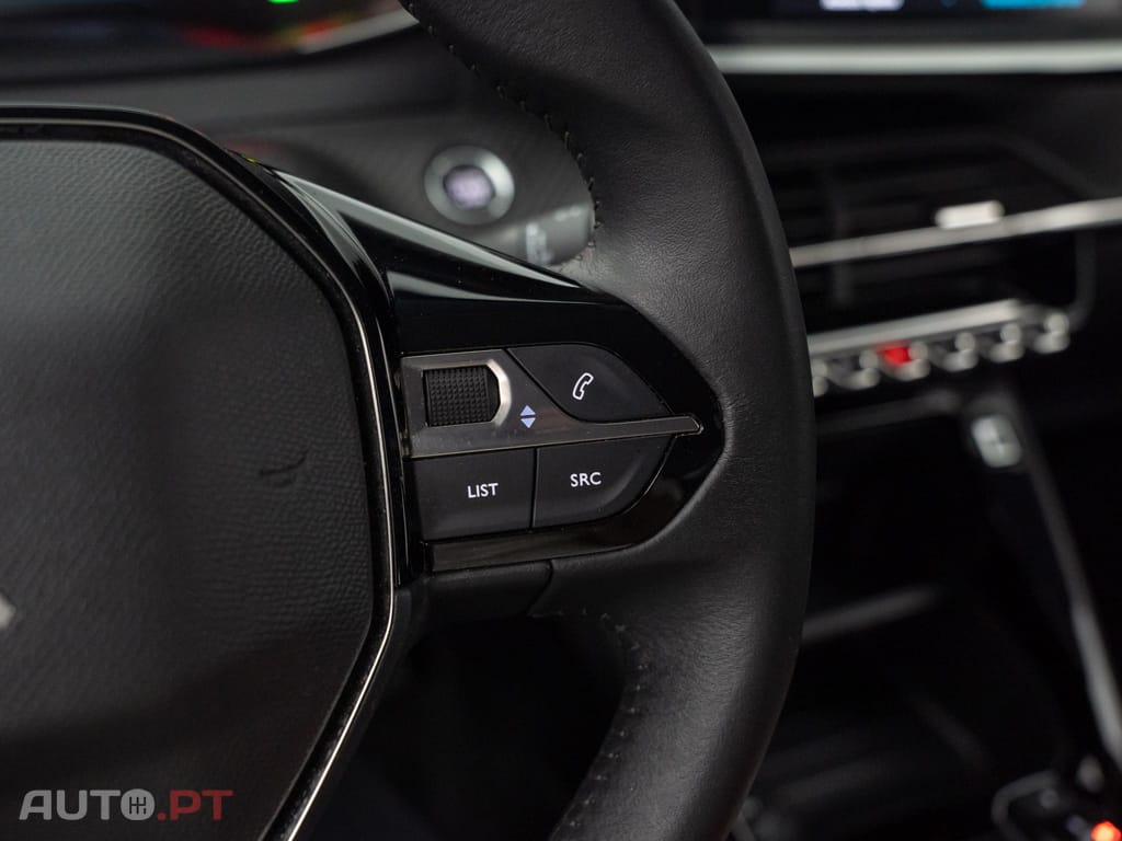 Peugeot E-208 50 kWh Active Pack