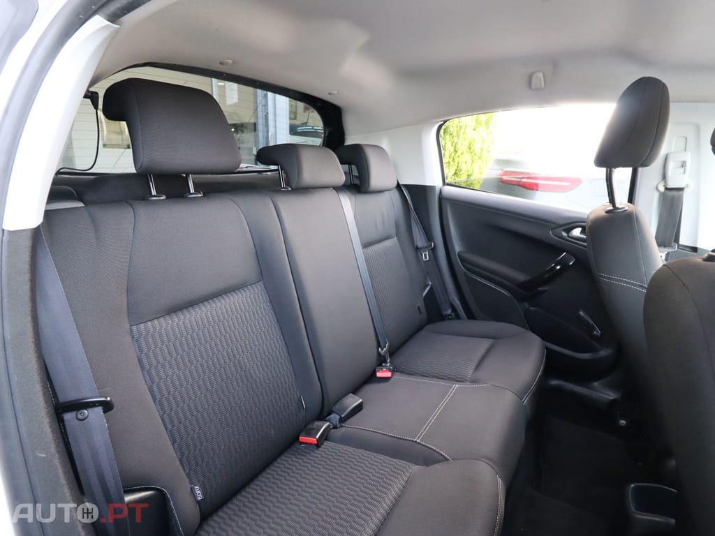 Peugeot 208 1.2 PureTech Active