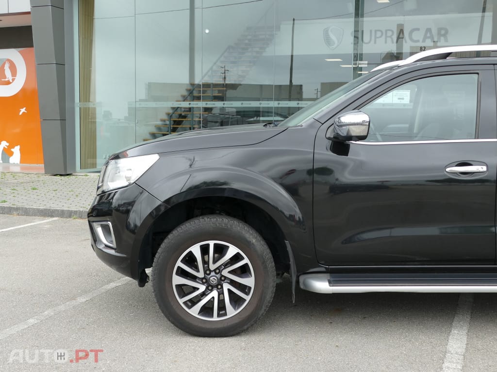 Nissan Navara 2.3 dCi CD 4WD Tekna