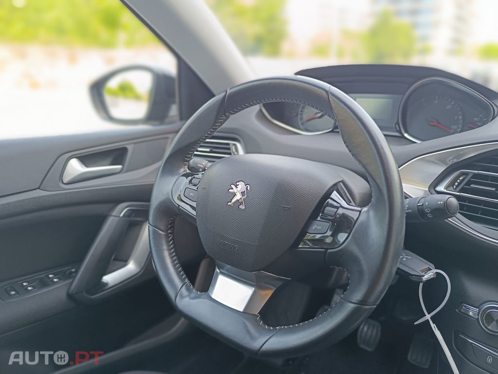 Peugeot 308 1.6 BlueHDi Style