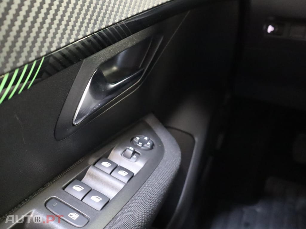 Peugeot 208 1.2 PureTech  Active Pack