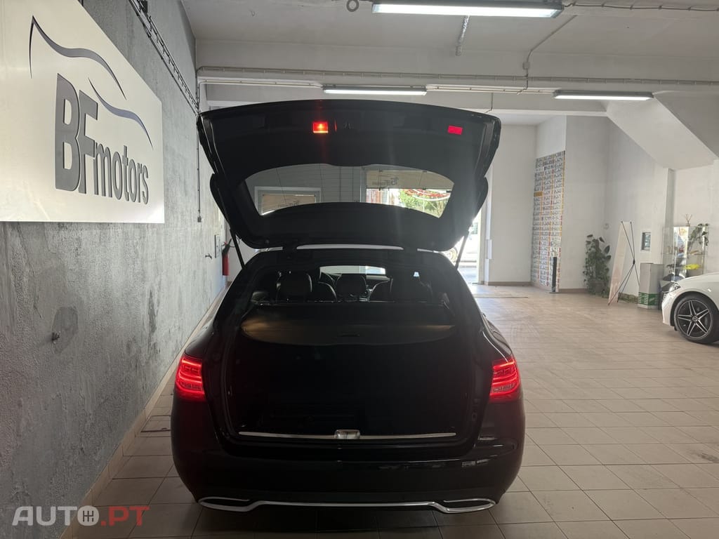 Mercedes-Benz C 220 Station CDI 7G-TRONIC Avantgarde Edition