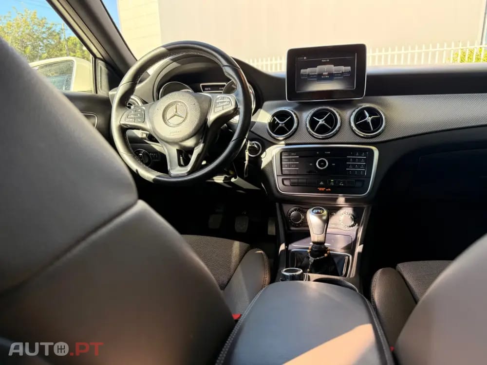 Mercedes-Benz GLA 180 d SENSATION
