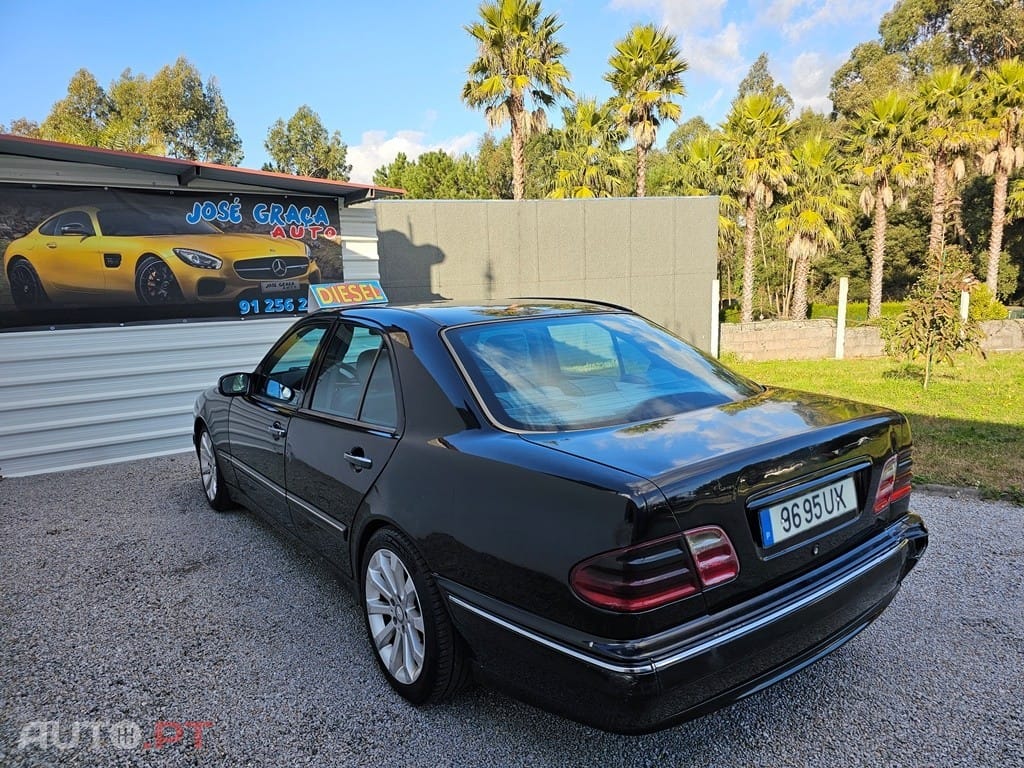 Mercedes-Benz E 220 CDI Avantgarde