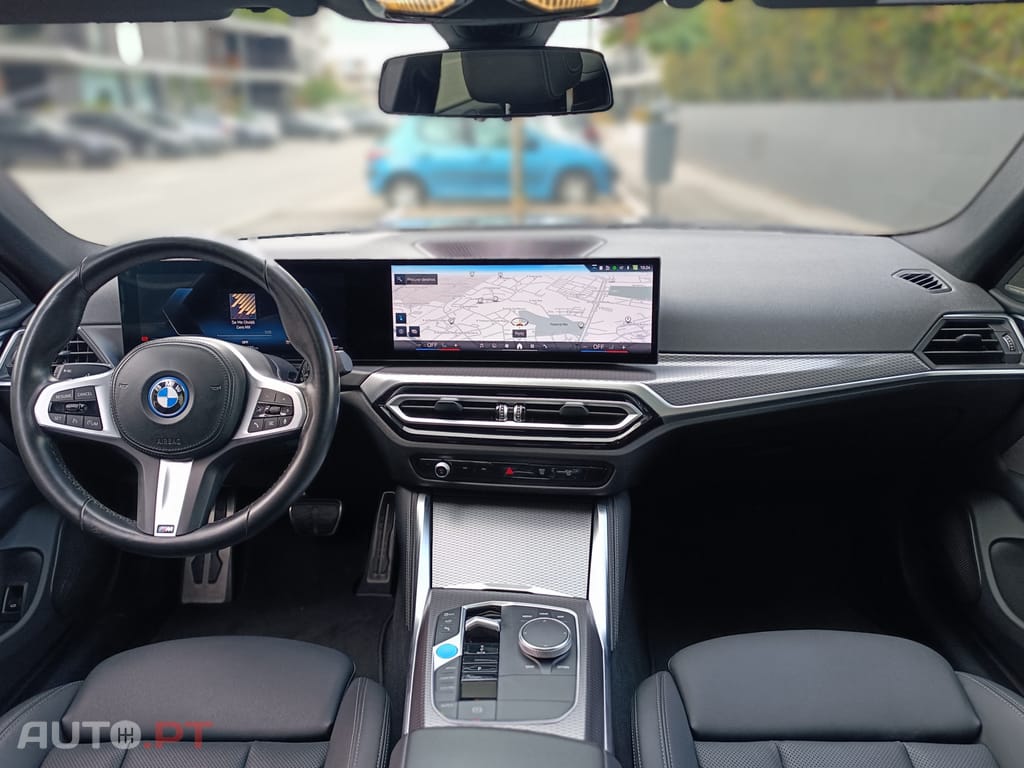 BMW i4 eDrive35 Pack Desportivo M Pro