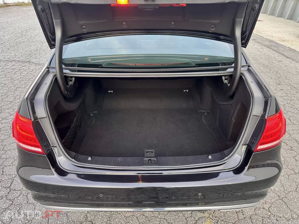 Mercedes-Benz E 250 BlueTEC Avantgarde Auto.