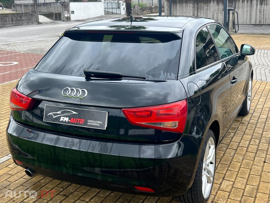 Audi A1 1.6 TDi S-line