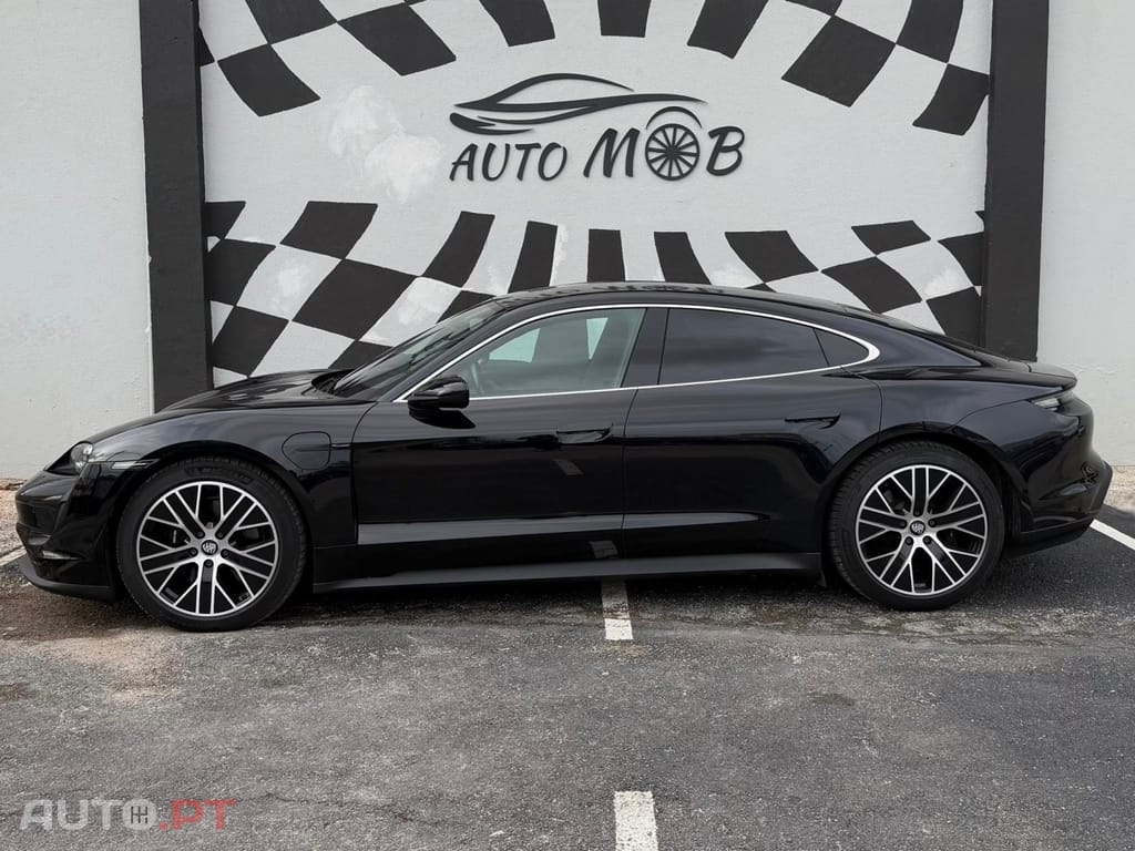 Porsche Taycan 4S Black Edition