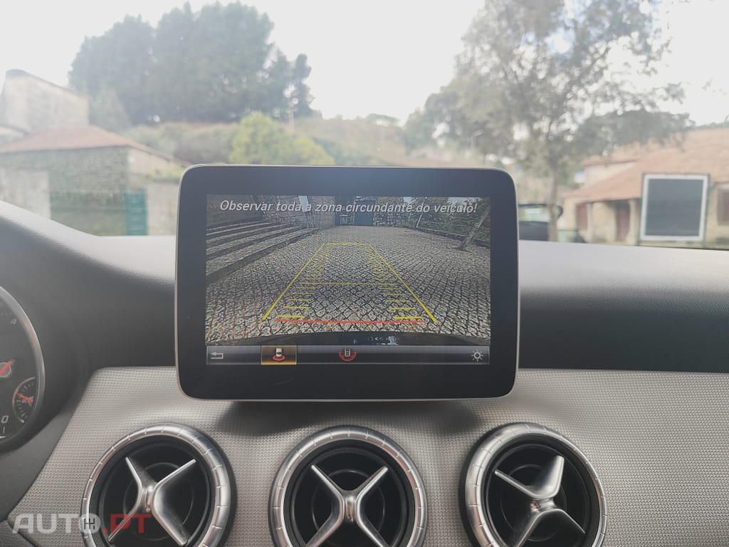 Mercedes-Benz CLA 180 d Urban