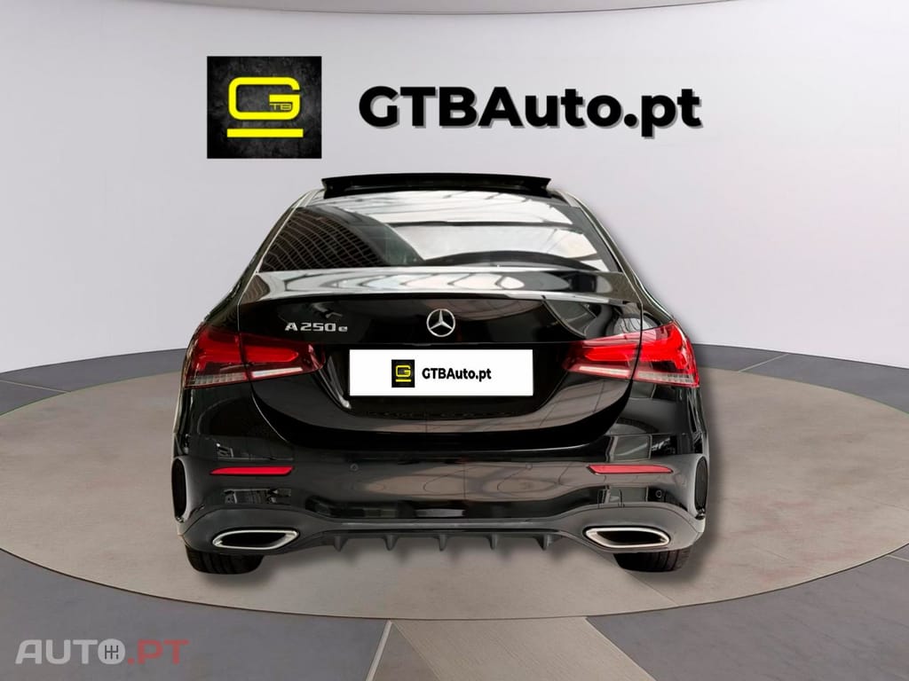 Mercedes-Benz A 250 I.V.A DEDUTIVEL e AMG