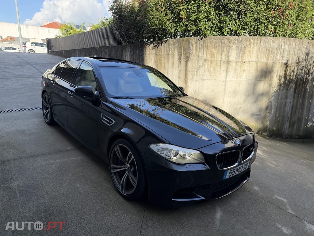 BMW M5 Standard