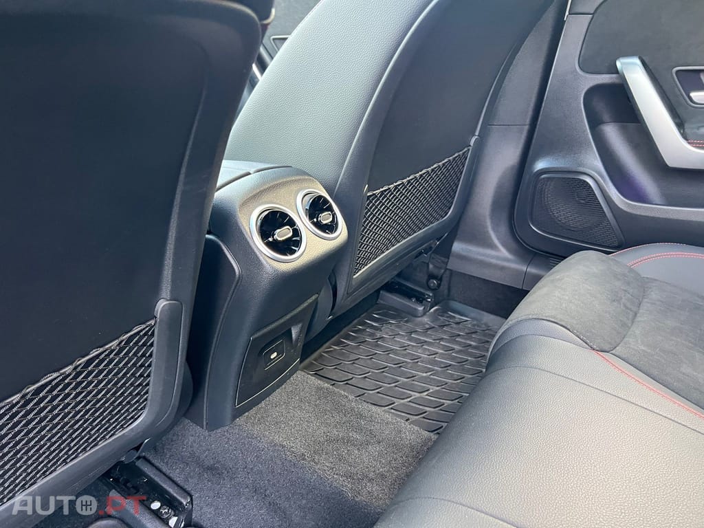 Mercedes-Benz A 250 e AMG Line
