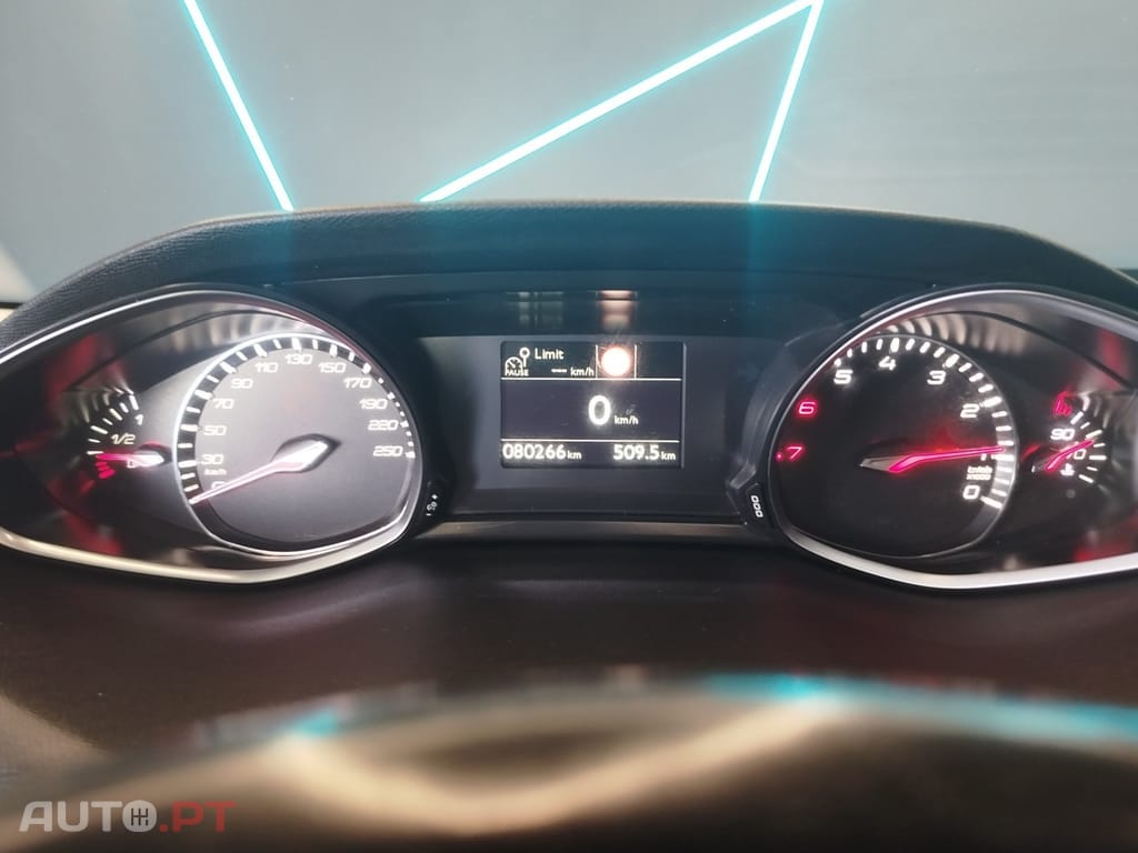 Peugeot 308 1.2 PureTech Business Line