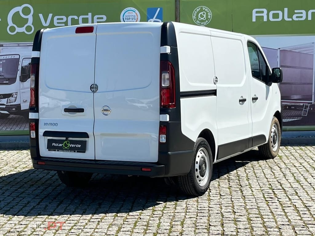 Nissan NV300 3 LUGARES L1 H2