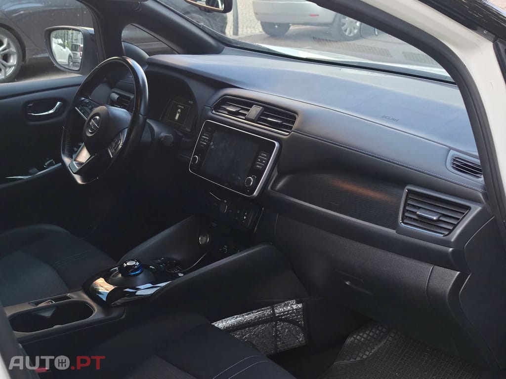 Nissan Leaf N-Connecta