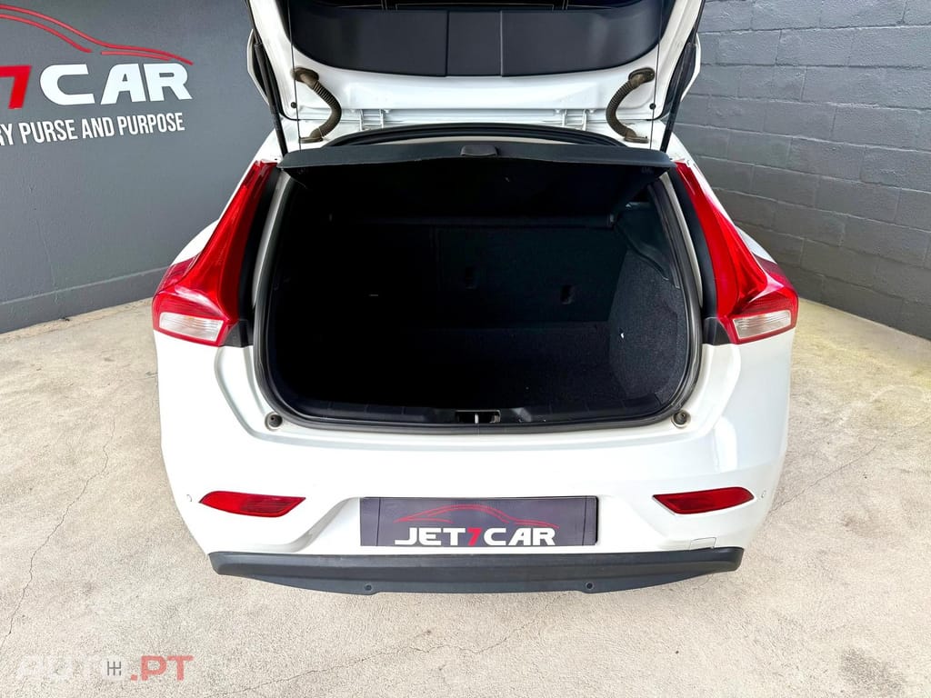 Volvo V40 2.0 D2 Momentum