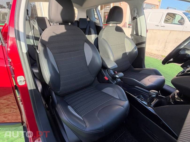 Peugeot 2008 1.2 PureTech Allure EAT6