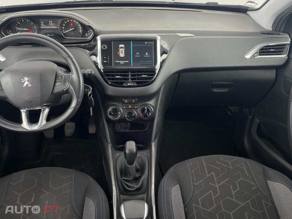 Peugeot 2008 1.5 BlueHDi Signature