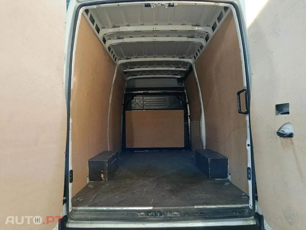 Iveco Daily DAILY 2.3 35S16V 3520