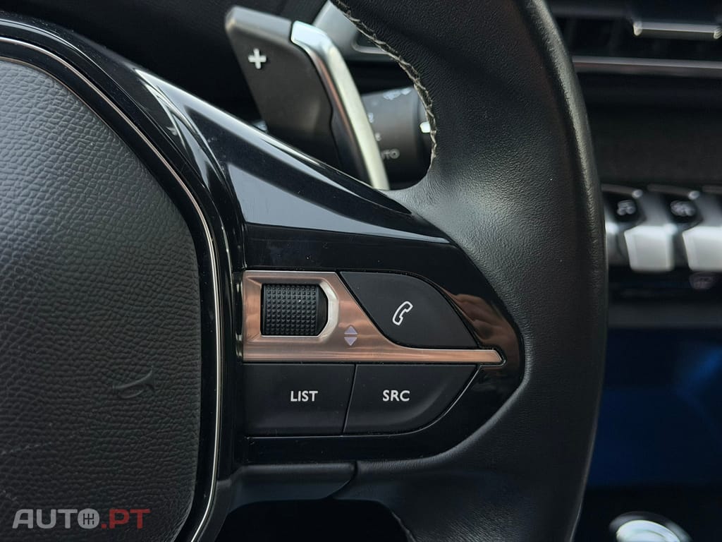 Peugeot 3008 1.6 Hybrid Allure e-EAT8