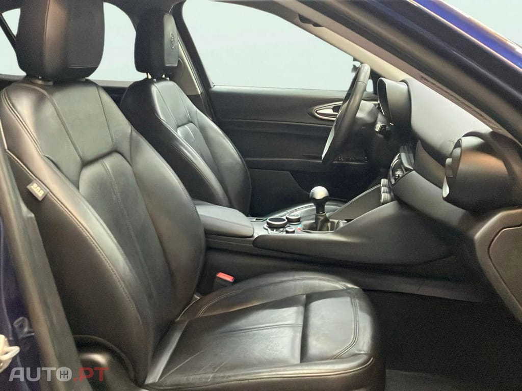 Alfa Romeo Giulia 2.2 D Super