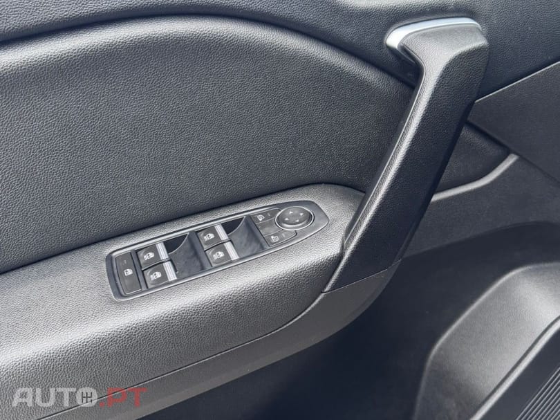 Renault Captur 1.0 TCe Intens