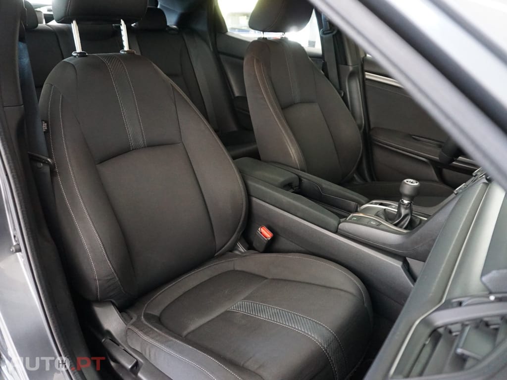 Honda Civic 1.6 i-DTEC Elegance Navi