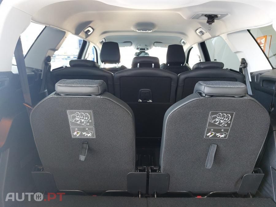 Peugeot 5008 1.5 BlueHDi Allure EAT8
