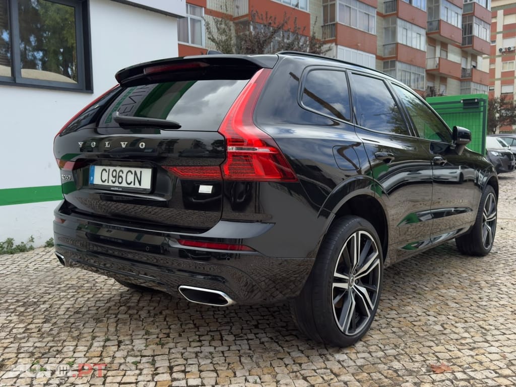 Volvo XC60 2.0 T6 PHEV R-Design AWD