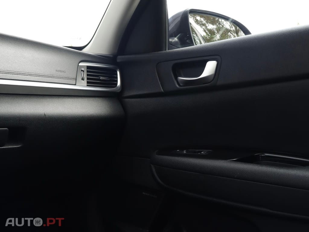 Kia Optima 2.0 CVVT PHEV
