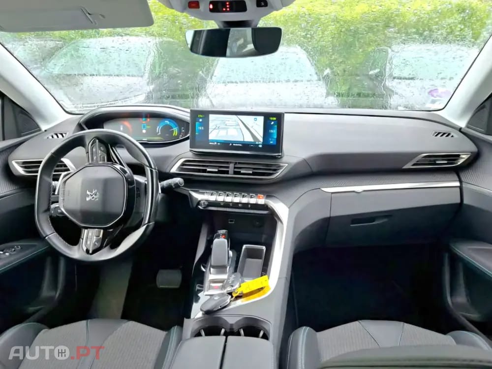 Peugeot 3008 1.6 Hybrid Allure e-EAT8