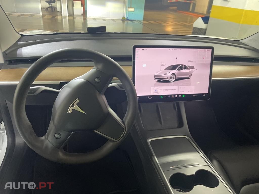 Tesla Model 3 Long-Range Dual Motor AWD