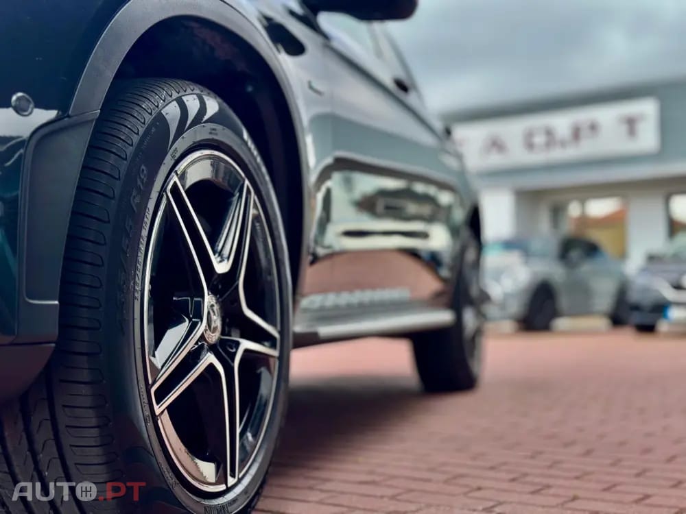 Mercedes-Benz GLC 300 de Coupe 4Matic 9G-TRONIC AMG Line