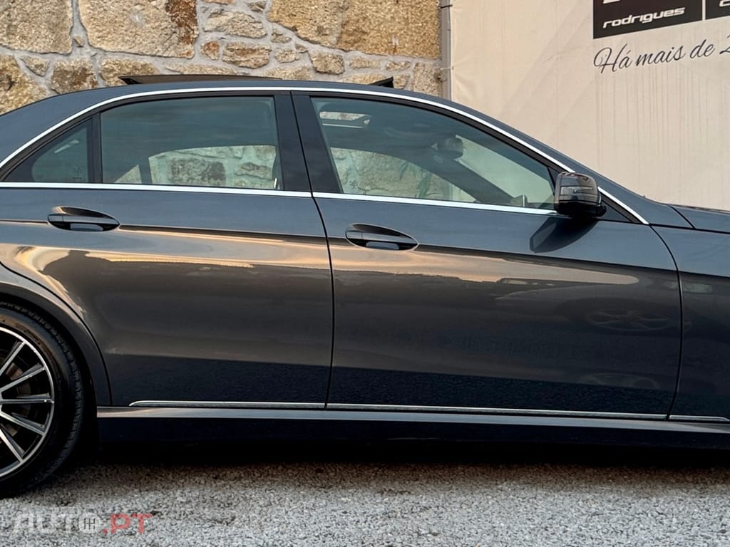 Mercedes-Benz E 300 BlueTEC Hybrid Avantgarde