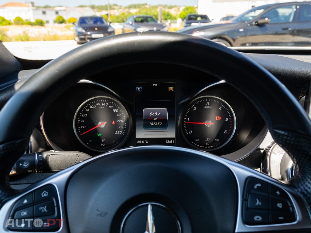 Mercedes-Benz C 220 d Cabrio AMG Line